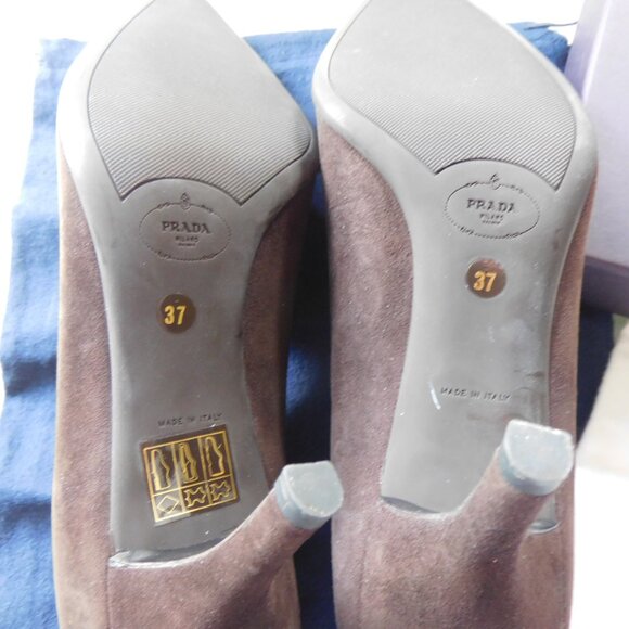 PRADA Brown suede shoe size  37/7 never been worn - Picture 8 of 9